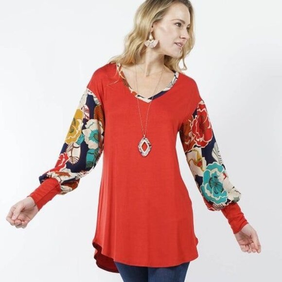 V-Neck Floral Patchwork Long Sleeve Top Medium - Picture 1 of 1